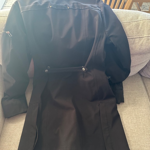 Roots Yoga Winter Coat Jacket with hidden hood - Picture 2 of 3